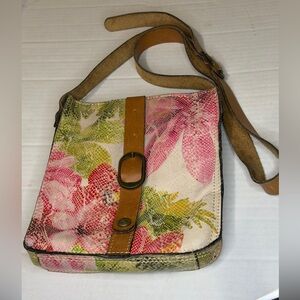 Patrica Nash Granada Vintage Spring Lilly crossbody